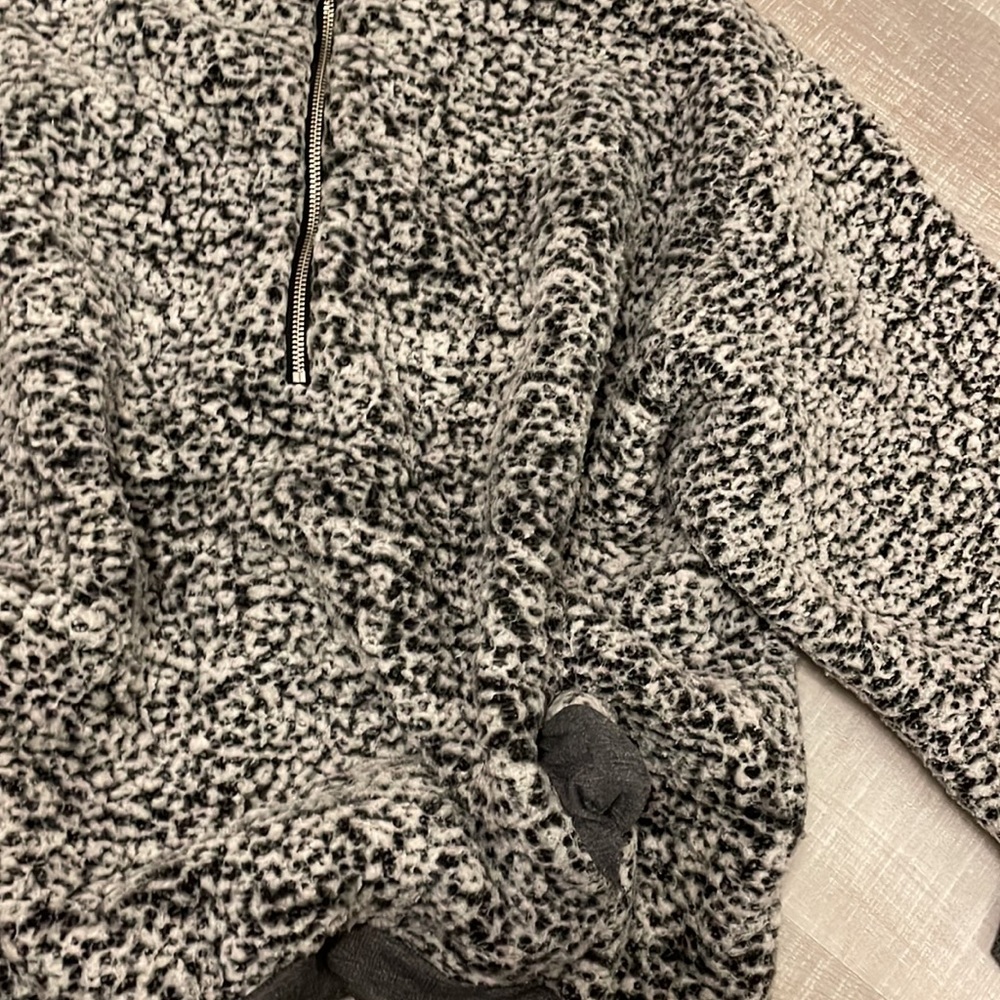 Express One Eleven Pullover - Picture 3 of 6
